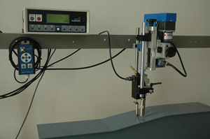 Пример использования однопозиционного сенсора для создания сварочной установки с автоматическим отслеживанием сварного шва